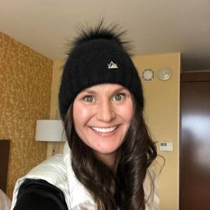 Meet your Posher, Kara